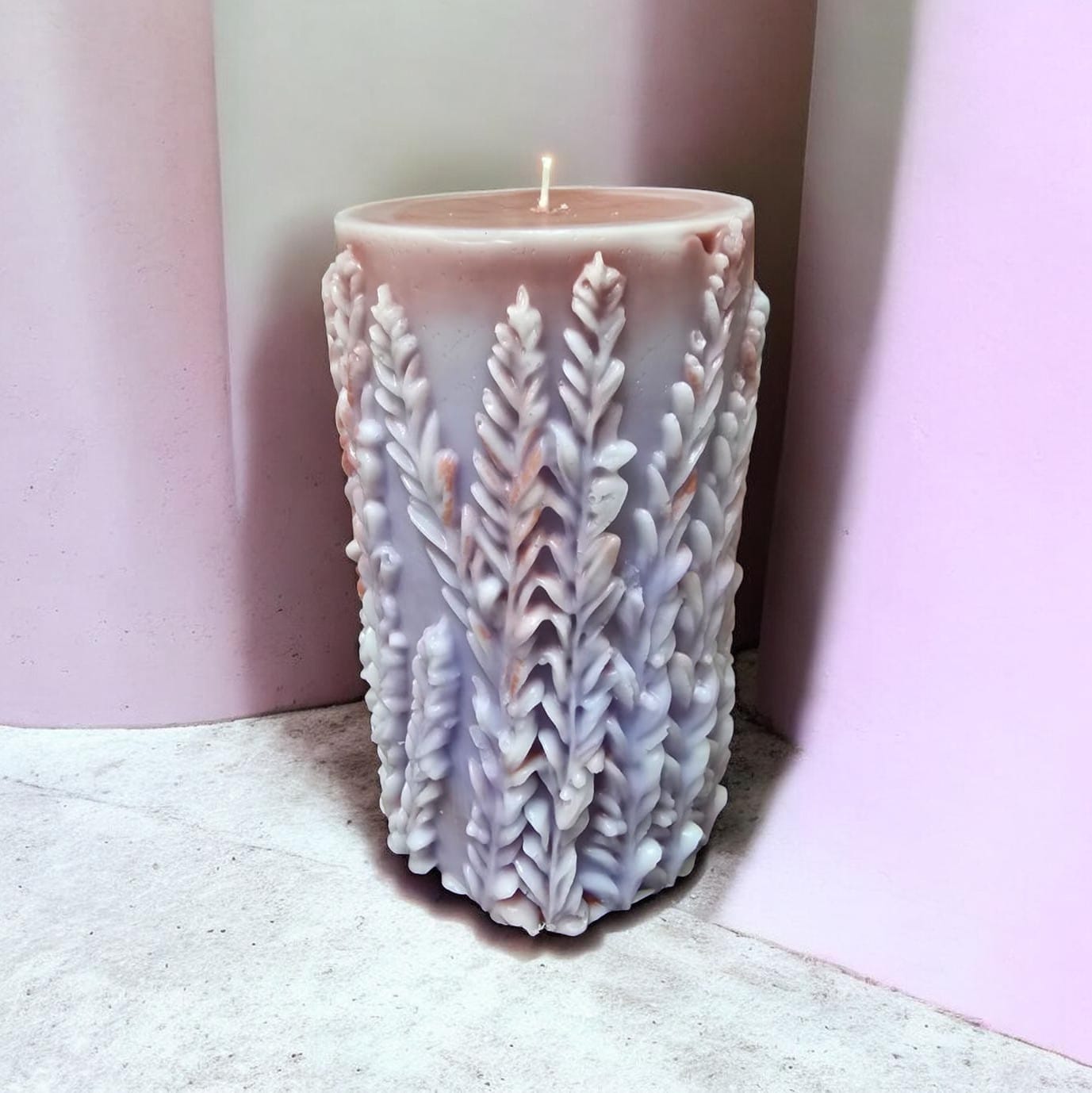 Botanical lavender pillar soy wax sculpture candle — Sweety Botanica UAE
